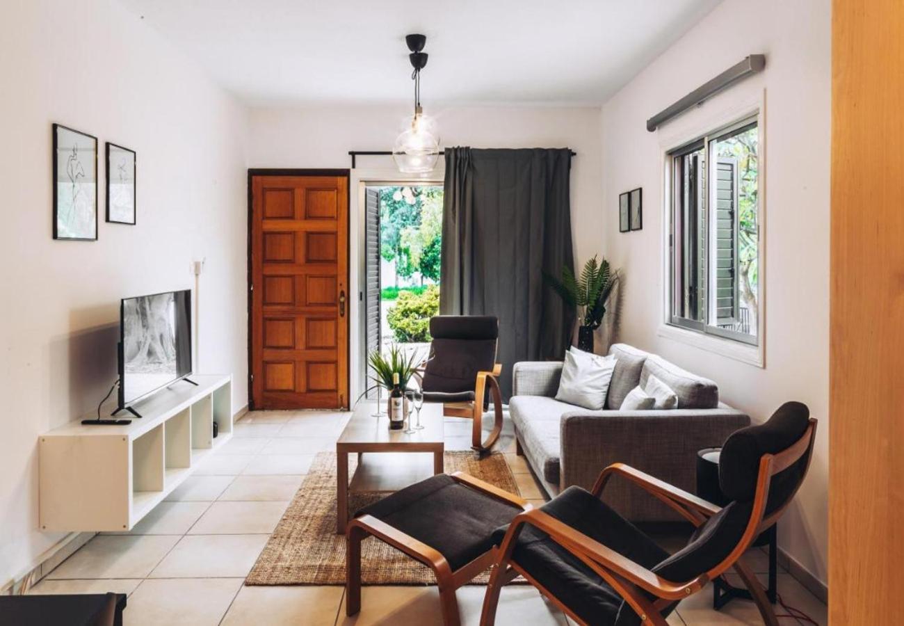 H&O Royal Townhouse In Center Paphos Apartment Ngoại thất bức ảnh